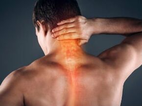 I primi segni e sintomi dell'osteocondosi cervicale