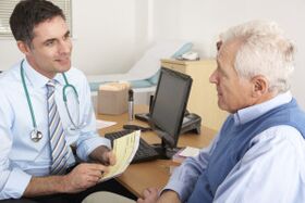 appuntamento dal medico per l'osteocondrosi cervicale